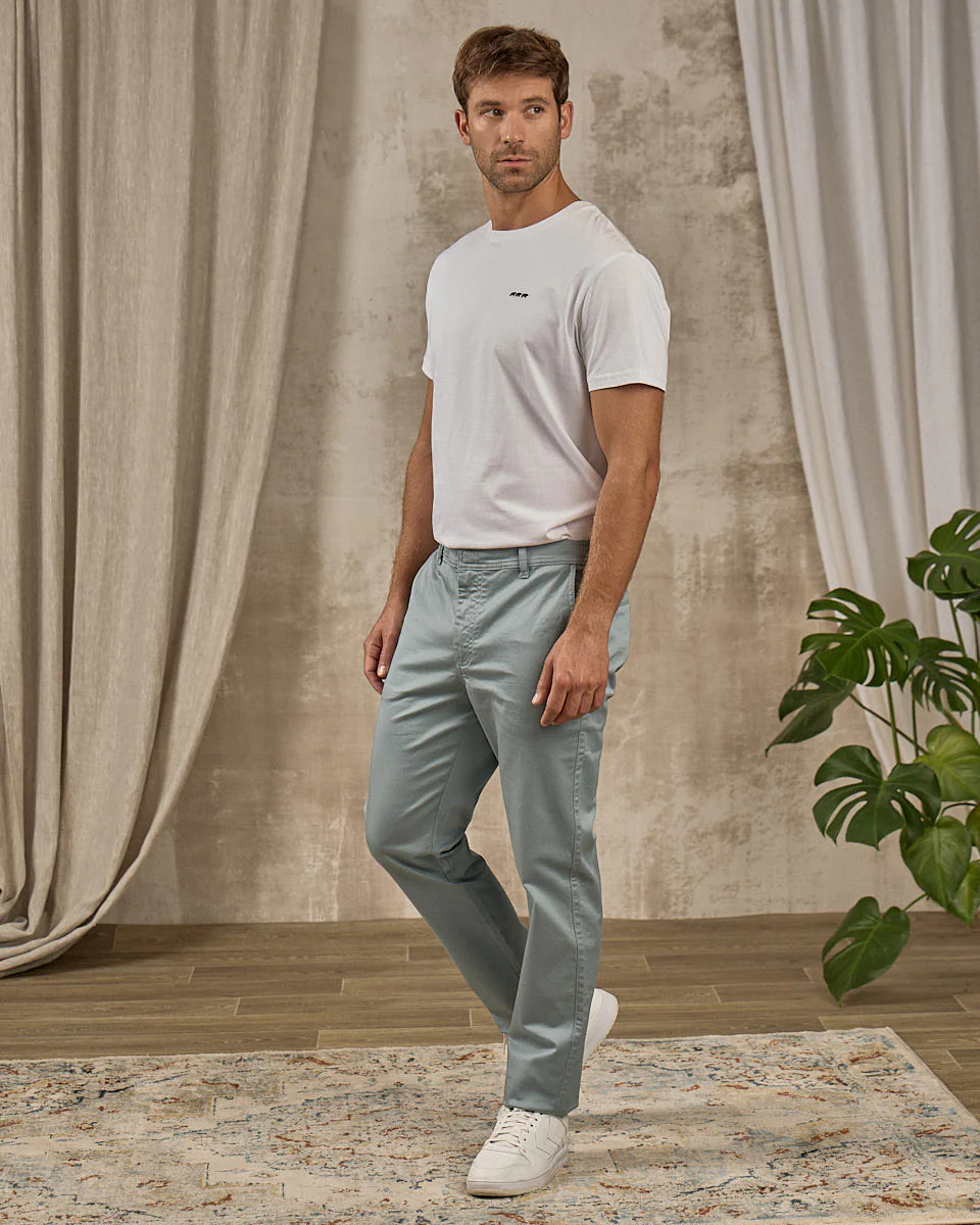 Chino coupe ajustée